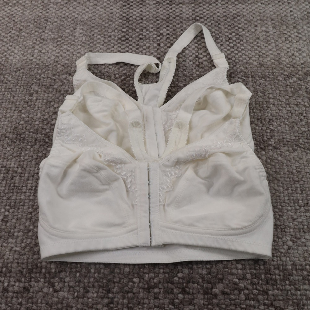 2-Pack Leading Lady Front Closure Leisure Bra Women 32D White Excellent 105